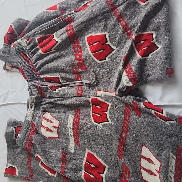 Wisconsin Badgers Gray Pajama Pants - Picture 4 of 4